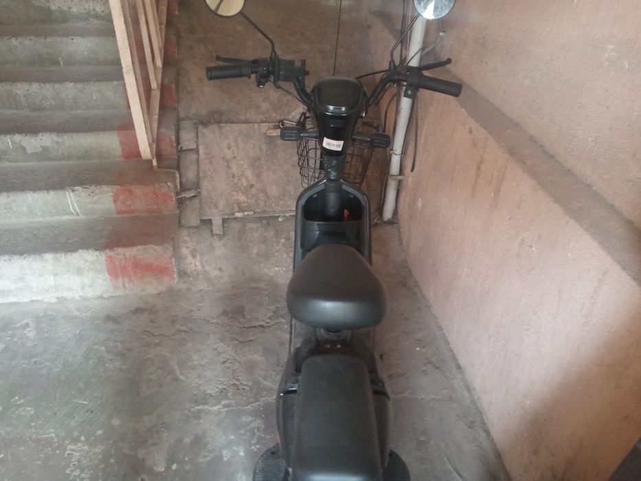 Skuter Mototsikl