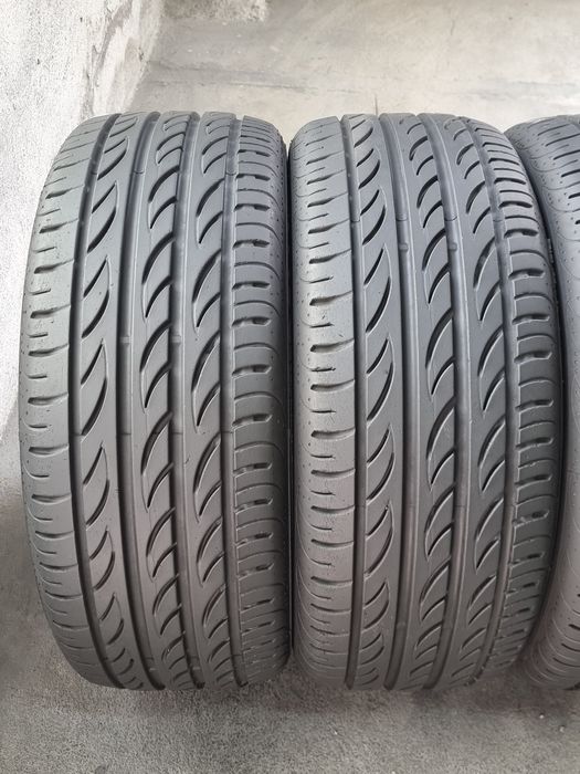 215/45/17 Pirelli 4Броя: 220€ 8мм