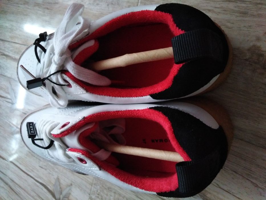 Adidasi/sneakers/pantofi sport Zara din piele naturala