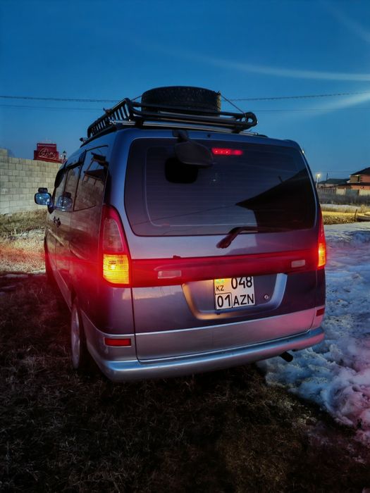 Продам Ниссан Серена