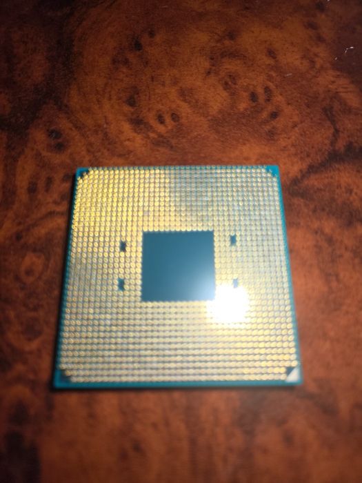 Ryzen 7 2700k с охладител