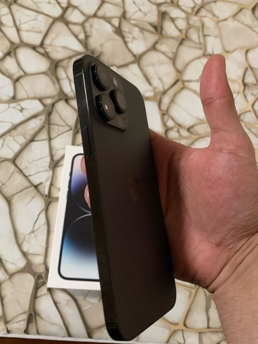 Продам iphone 14 pro max 256gb black