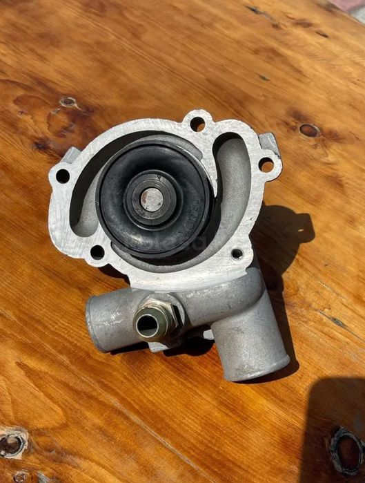 Помпа, водяной насос на газ/ газель