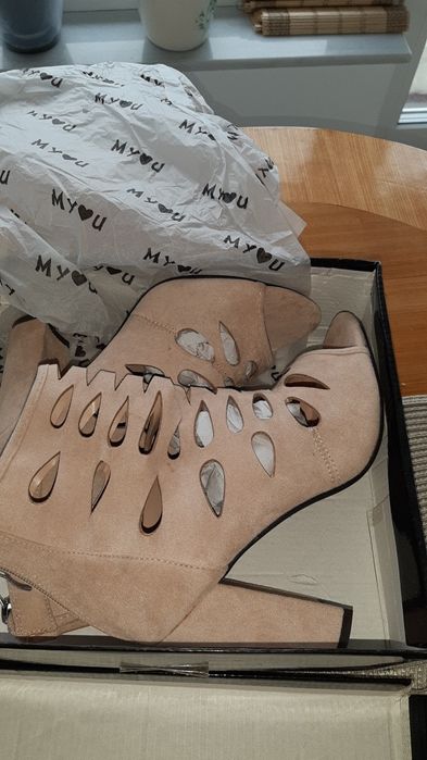 Încălțăminte de  vara