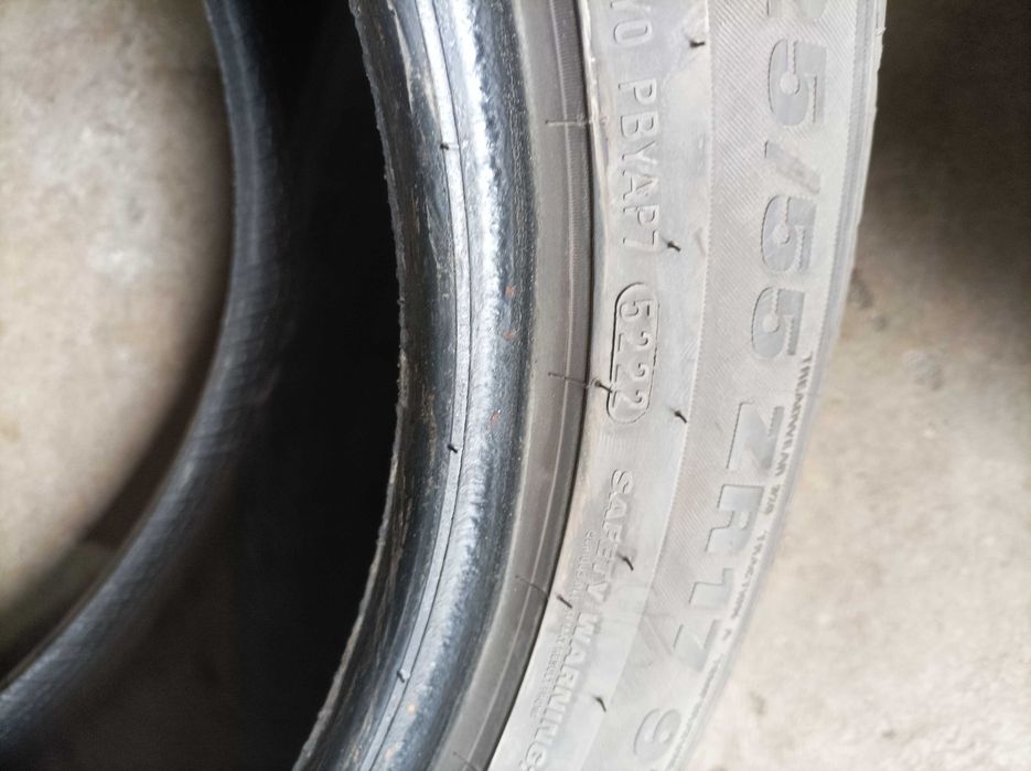 Продавам 2 летни гуми 225/55ZR17 -40 лв/бр. /20.45 Евро/бр.