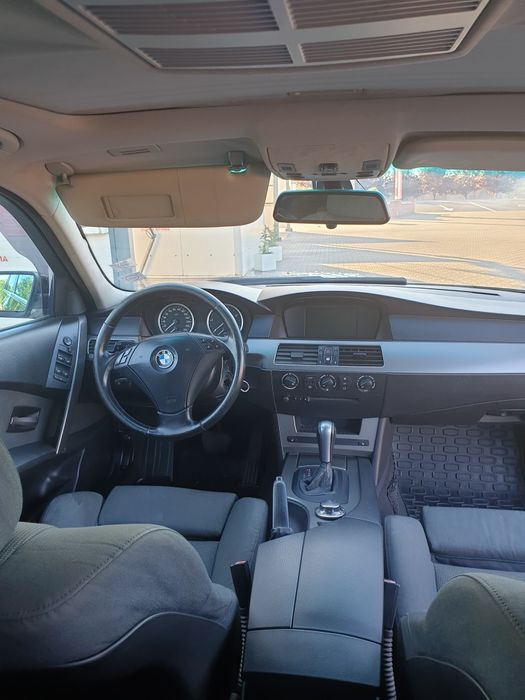 BMW E60, Seria525D