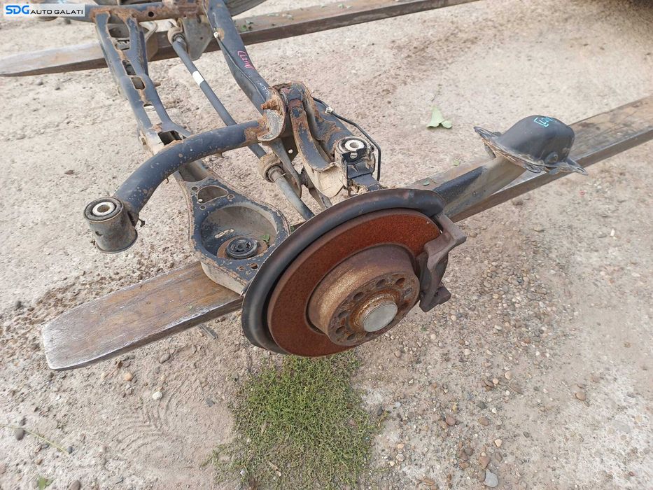 Punte Spate cu Brat Brate Fuzeta Fuzete Volkswagen Passat B6 Break Combi 2005 - 2010 [L2118]