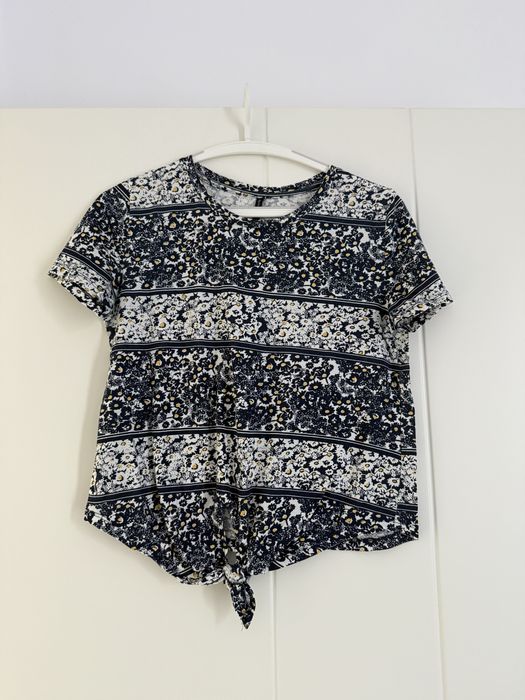 Tricou care se leaga Stradivarius marimea M