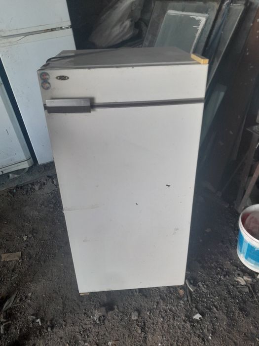 Холодильник бирюса