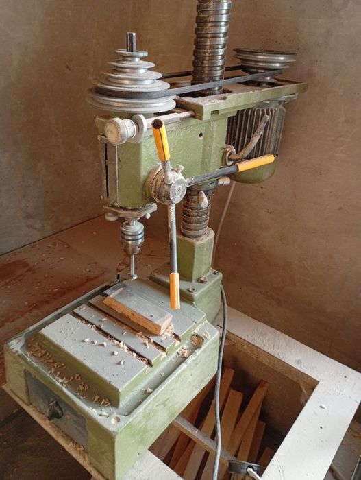 Сверлильный станок