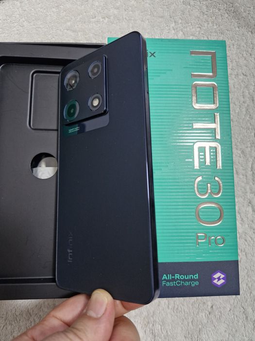 Infinix Note 30 Pro  8+8/256GB IDEAL