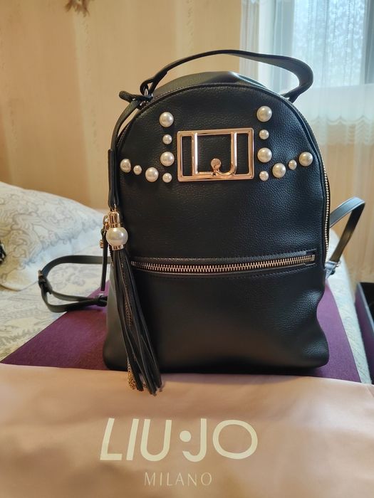 LIU JO раница от еко кожа с перлени мъниста