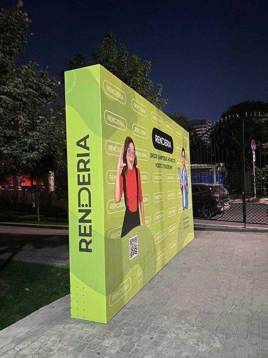 Баннеры, оракал, прессволлы, ролл-апы, паучки.