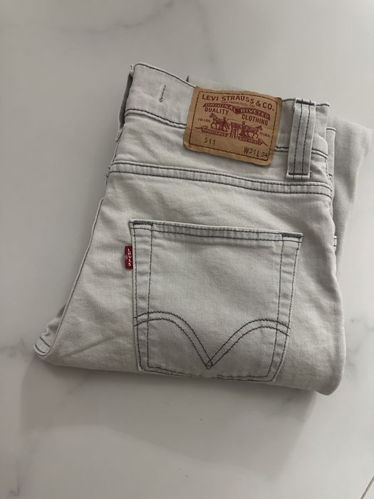 Оригинални мъжки дънки Levi’s размерът е 31,модел 511