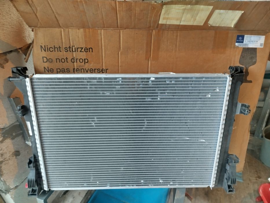 Radiator racire OE Mercedes A2465001203