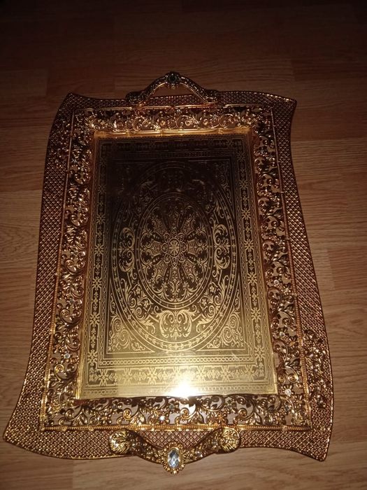 Поднос металлический