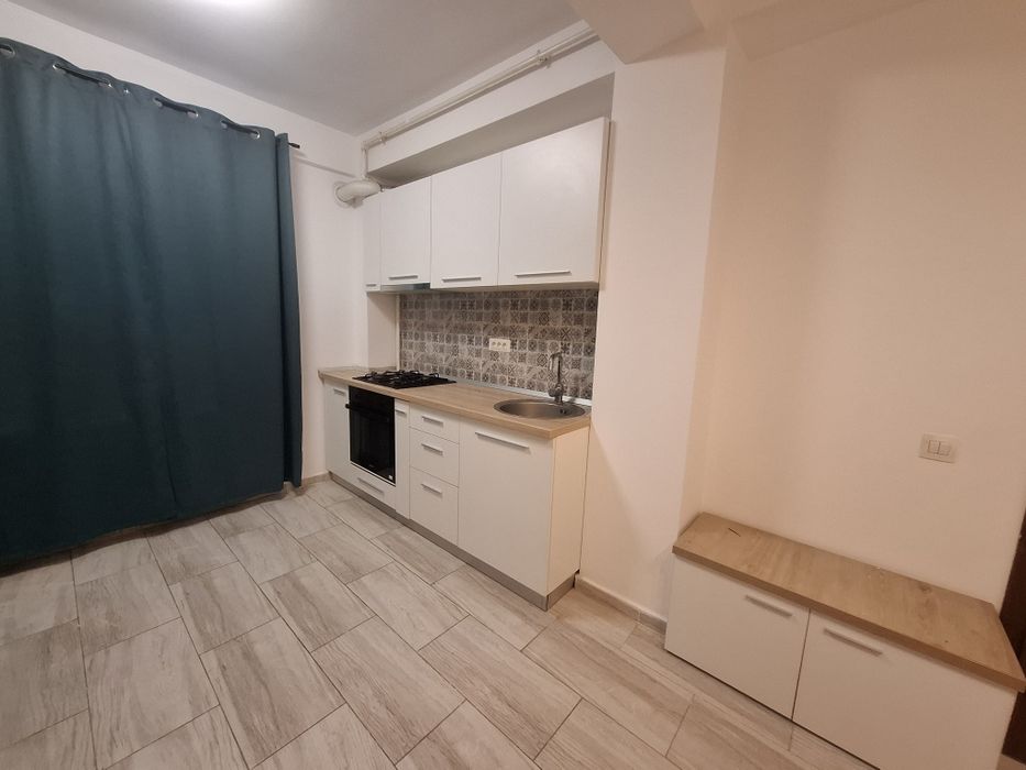 Inchiriez apartament cu 2 camere in zona Cartierului Latin