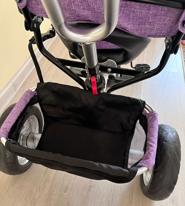 Срочно продам трёхколёсный велосипед.