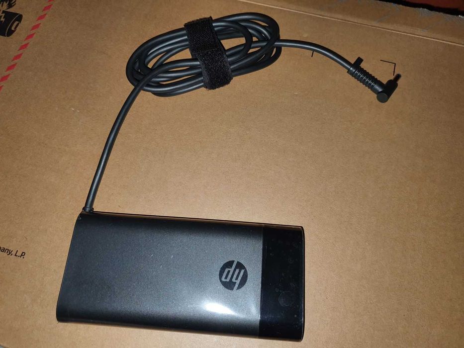 Laptop HP Gaming Ryzen 5 5600H 16GB 512GB SSD GTX 1650 4GB 15.6" 144Hz