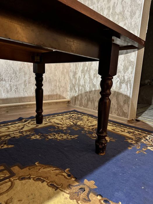 Кухонный стол продается