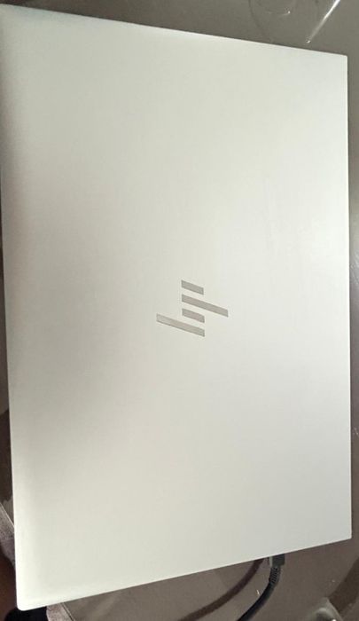 Laptop   HP  nou