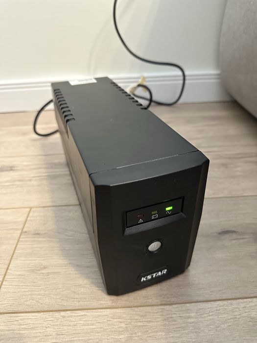 Sursa UPS 800w 220v , 2 iesiri priza+data