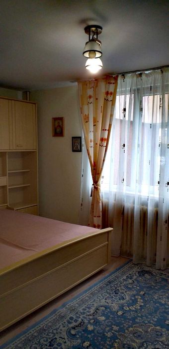 Închiriez garsoniera