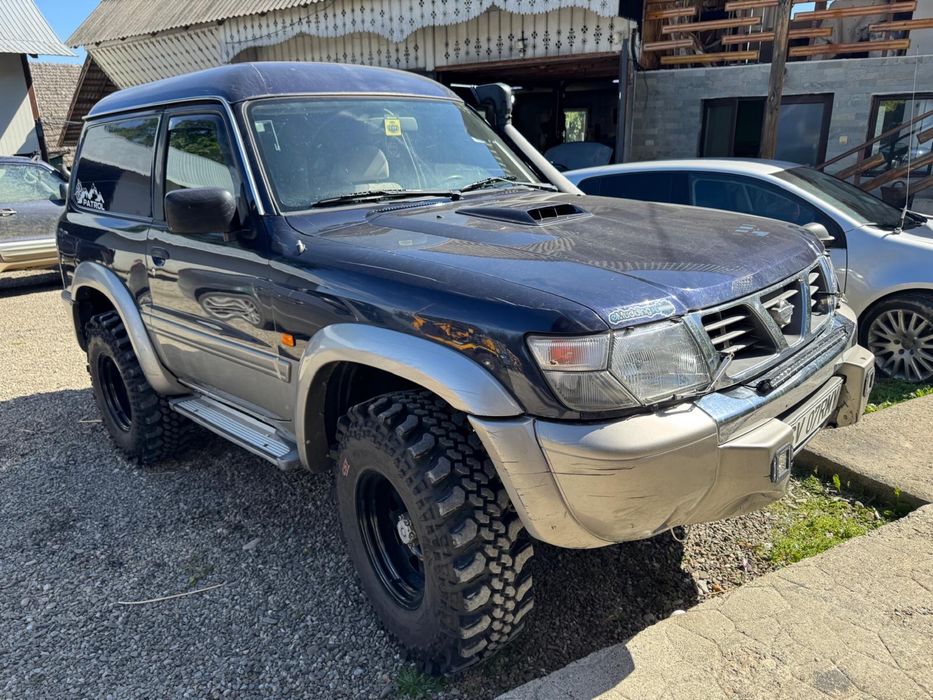 Nissan Patrol Y61 an 2004 zd 3.0 autoutilitara