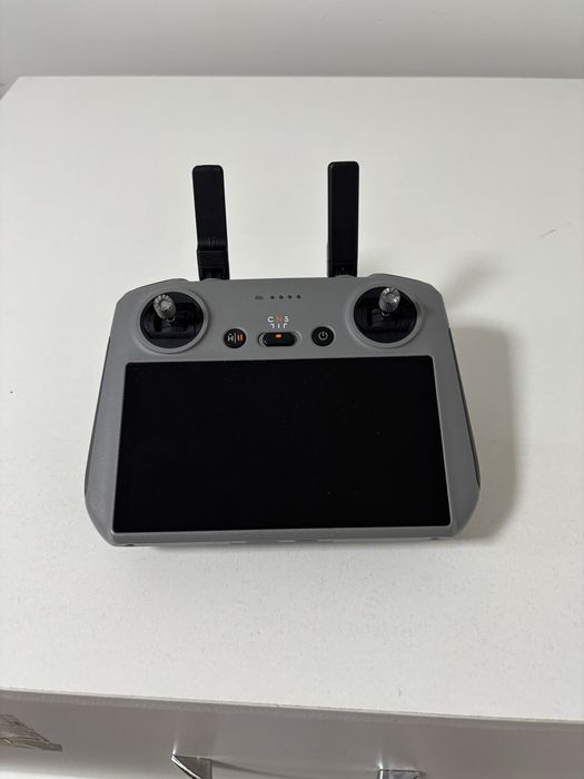 СРОЧНО продам дрон DJI mini 4 pro