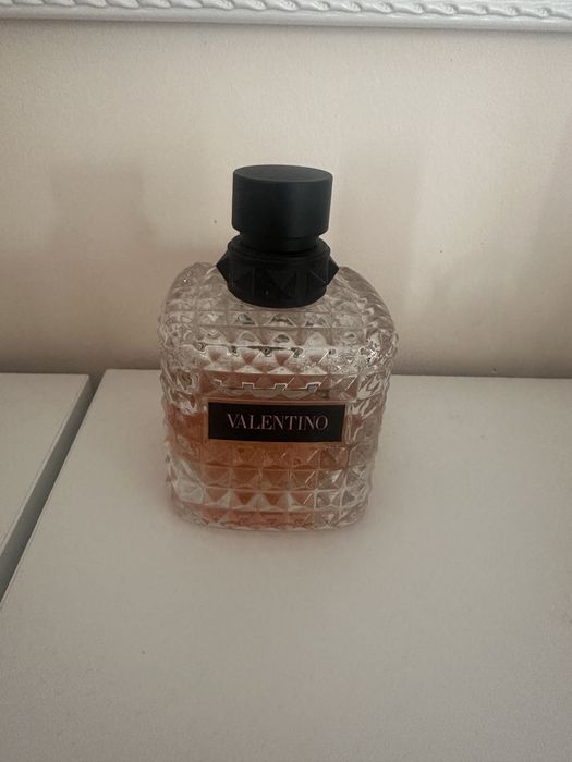 Valentino Born in Roma DONNA