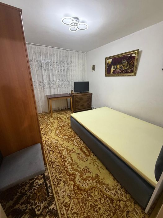 Închiriez apartament 3 camere Trivale, Pitești