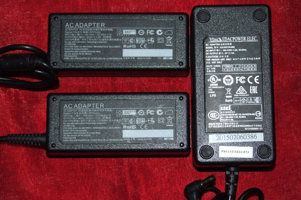 ALIMENTATOARE - ADAPTER, caracteristici diferite, perfecta stare