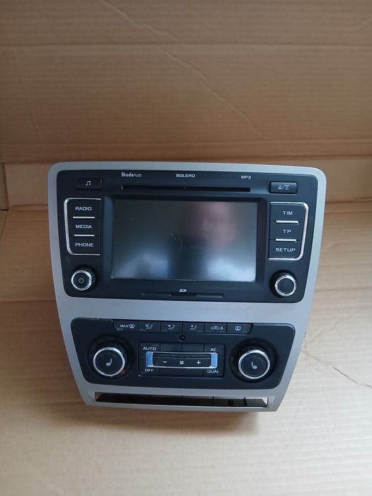 Radio cd skoda octavia 2 facelift rama clima panou climatronic octavia