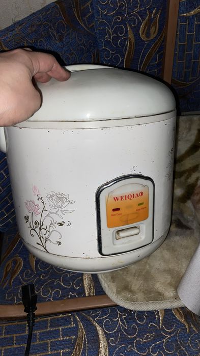 Продам рисоварку недорого