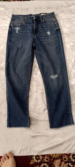 Джинсы для девочек новые.