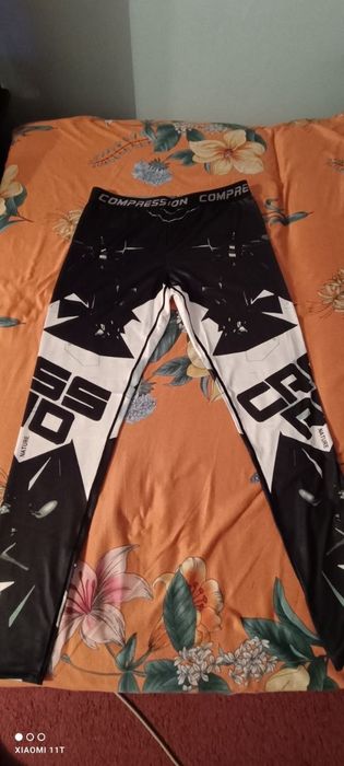 Спортивный костюм