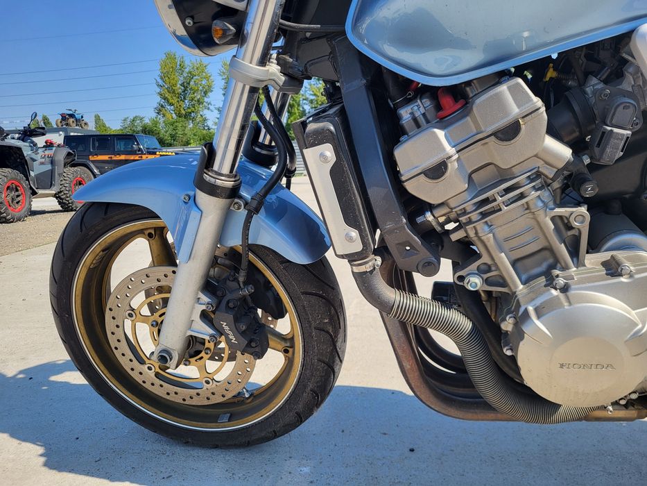 Honda hornet 900cc