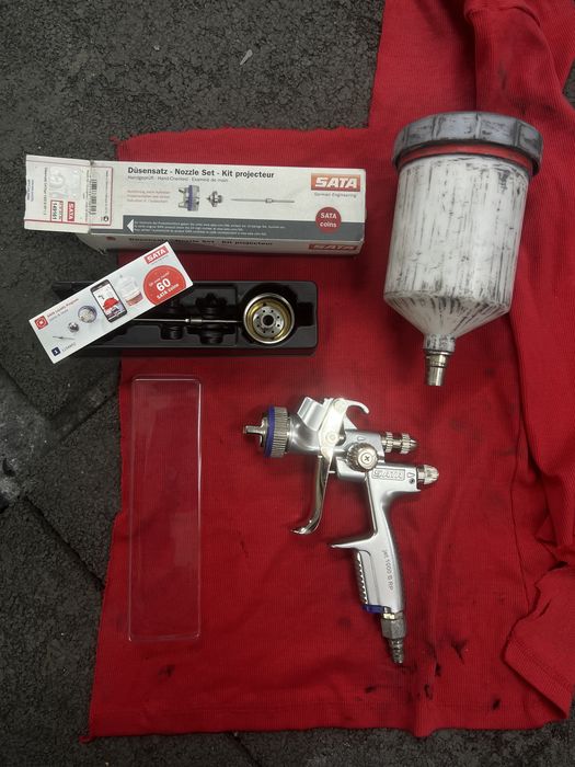 Pistol de vopsit SATA jet 1000 B rp