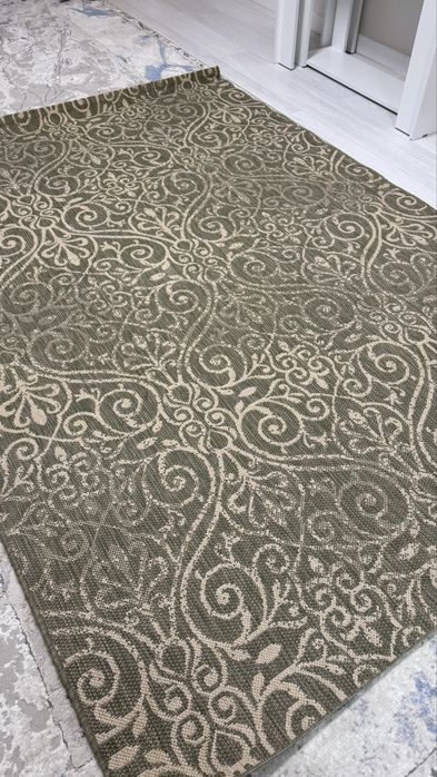 Продам ковер 230х160