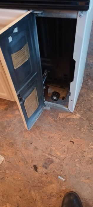 Convectoare pe gaze Lampart LB 20 cu Tiraj forțat stare foarte bună.