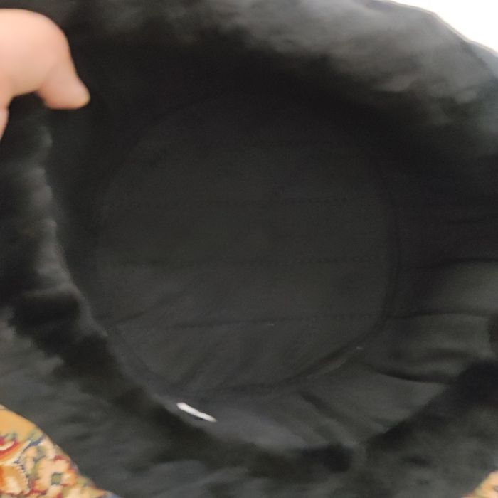 Новый ушанка сатылады (проводник)