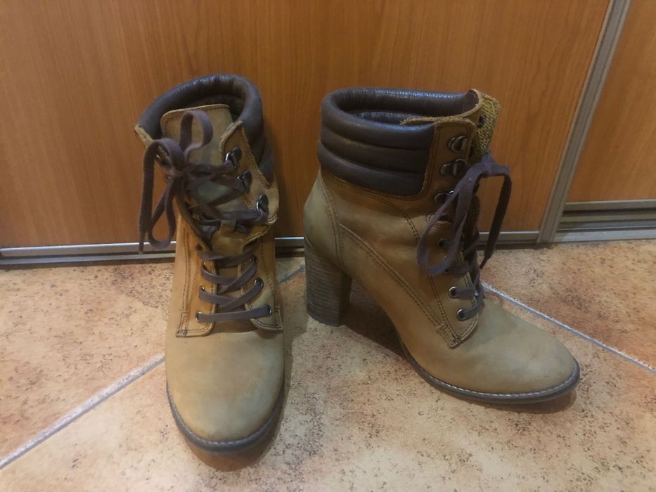 Ghete cu toc Wagoneer mărimea 38