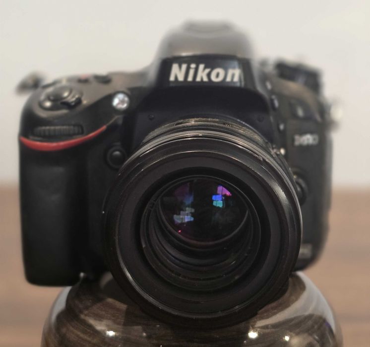 Nikon D610 Full Frame + obiectiv Nikkor 50mm