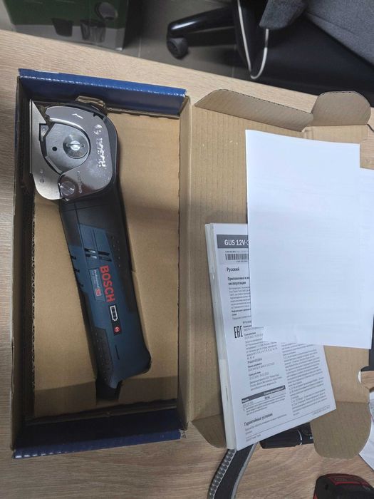 BOSCH GUS 12V-300 (SOLO) Ferastrau multifunctional Li-Ion