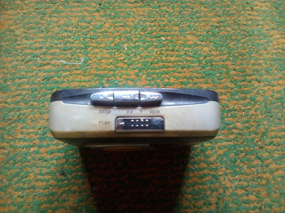Мини магнитофон однокасетный