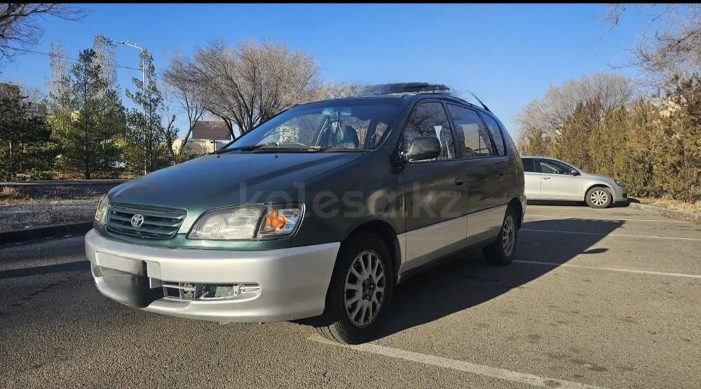 Продам Toyota ipsum