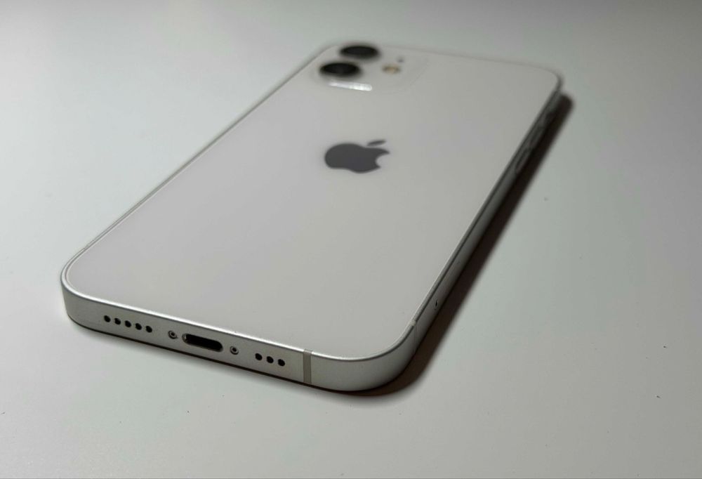 Vand iphone 12 impecabil 128 GB