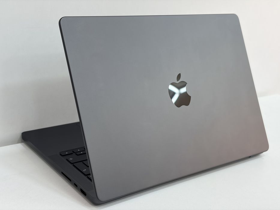 Apple MacBook Pro 14" M4, 10C/10G, 16 RAM, 512GB SSD, Space Black