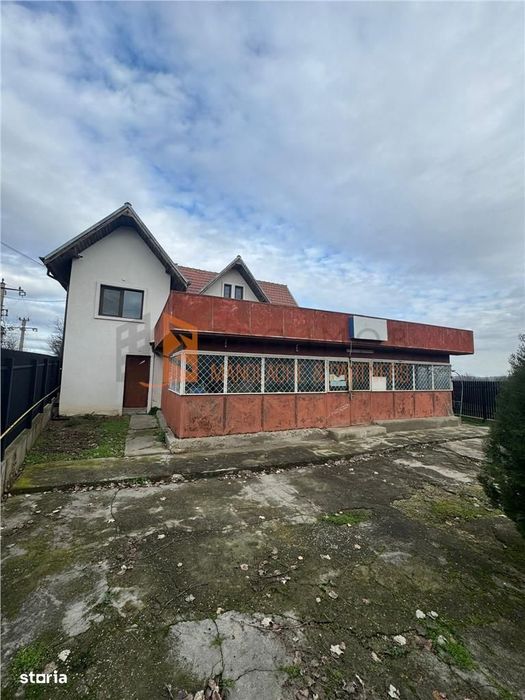 Casa tip P+1E+M zona Unguriu