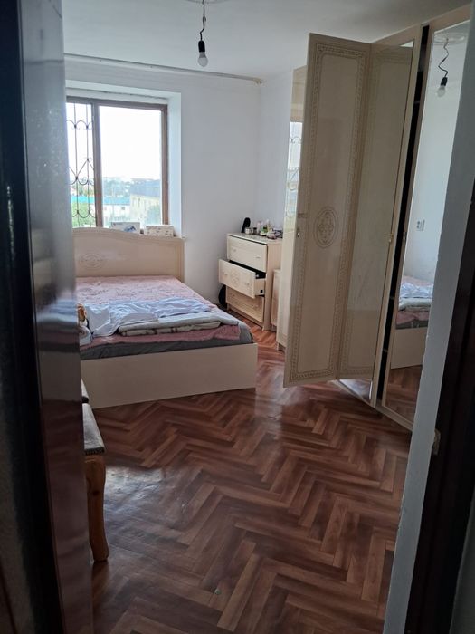 Продам 4х комнатную квартиру